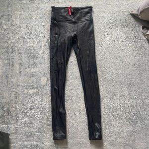 Black spanx faux leather leggings size small